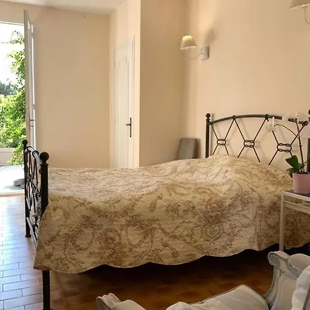 Cap D Antibes, Salis , 2 Bedrooms , Free Parking 昂蒂布