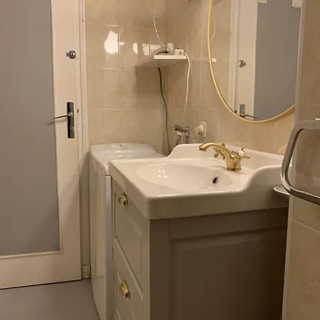 Cap D Antibes, Salis , 2 Bedrooms , Free Parking 公寓