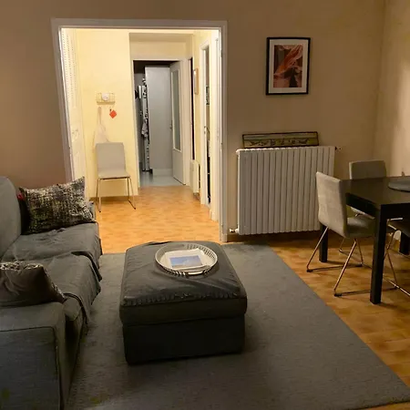 Cap D Antibes, Salis , 2 Bedrooms , Free Parking Apartment
