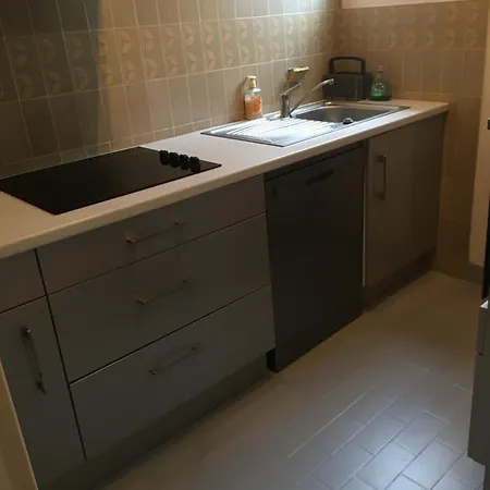 Cap D Antibes, Salis , 2 Bedrooms , Free Parking *