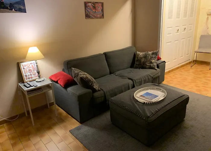 Cap D Antibes, Salis , 2 Bedrooms , Free Parking *