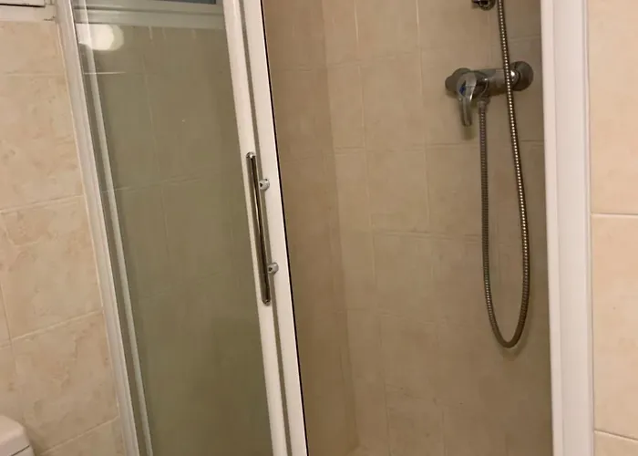 Cap D Antibes, Salis , 2 Bedrooms , Free Parking 昂蒂布